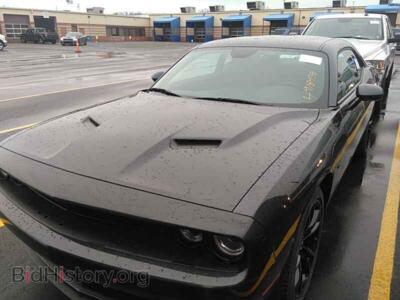 2017 Dodge CHALLENGER R/T Coupe — VIN 2C3CDZBT9HH604784, Manheim