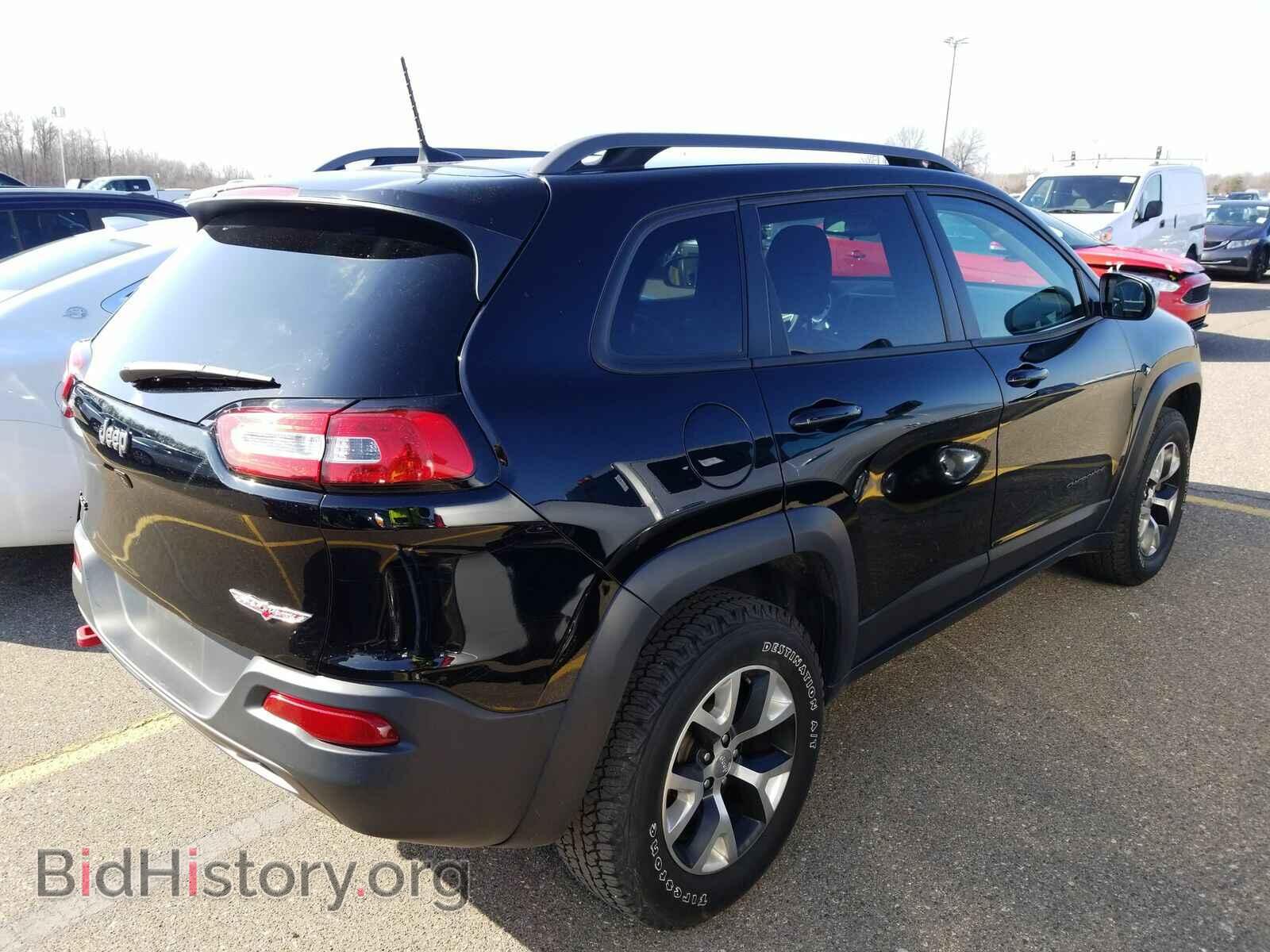 2017 Jeep Cherokee - VIN: 1C4PJMBS8HW505620 - Photo 2