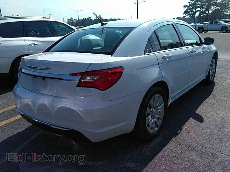 2013 Chrysler 200 - VIN: 1C3CCBAB5DN721573 - Фото 2