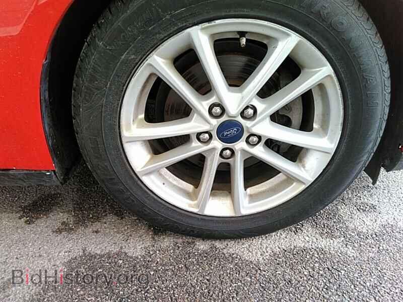 2017 Ford Focus - VIN: 1FADP3K28HL259512 - Фото 8