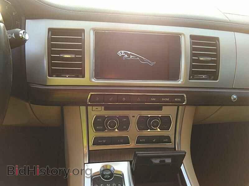 2012 Jaguar XF - VIN: SAJWA0FB3CLS53821 - Фото 4