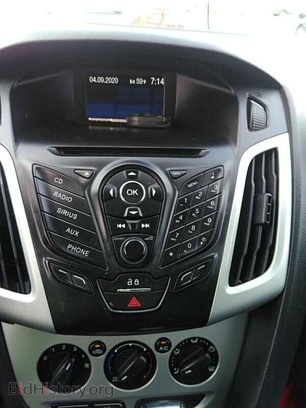 2013 Ford Focus - VIN: 1FADP3F22DL236604 - Фото 4