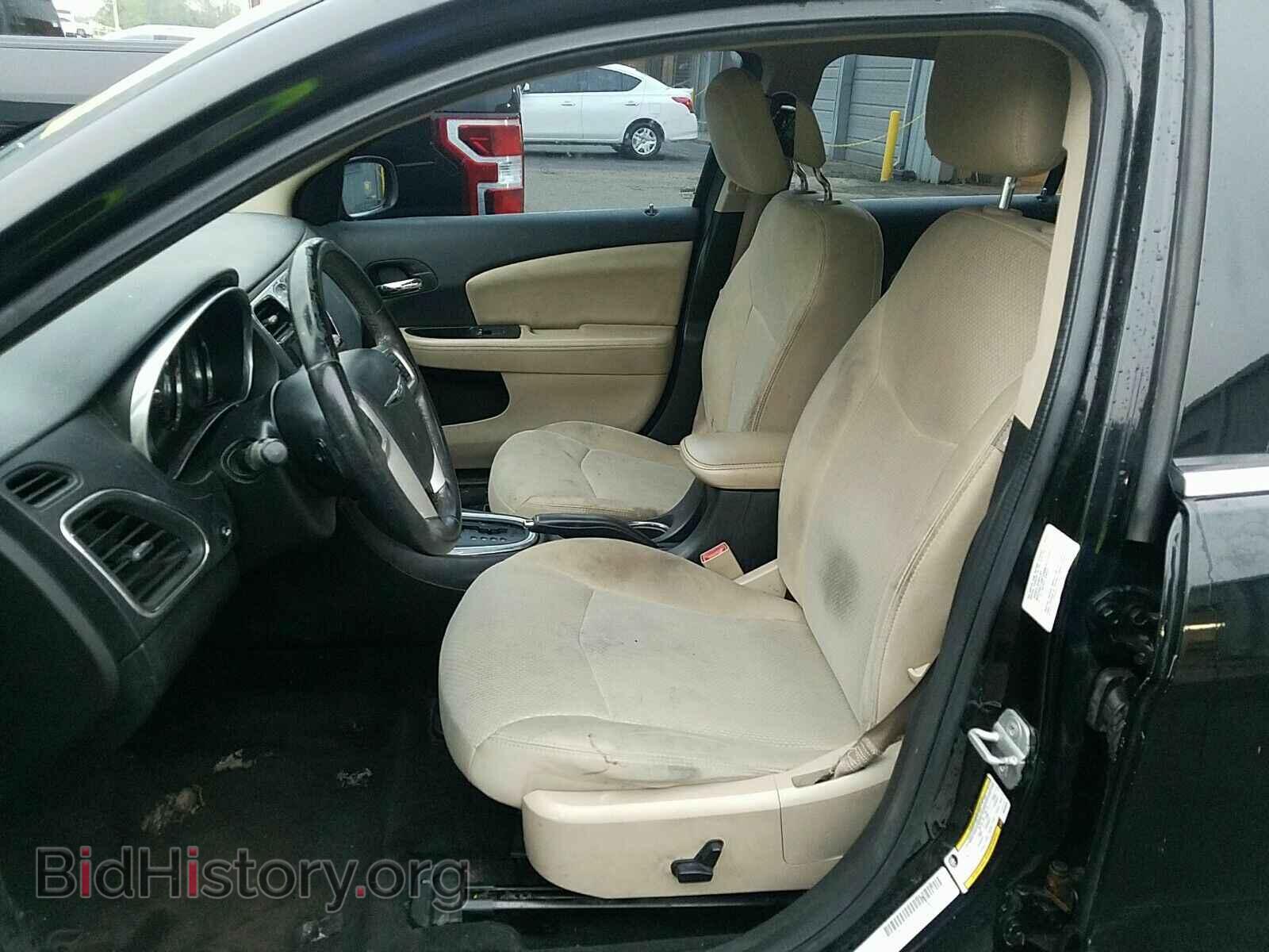 2013 Chrysler 200 - VIN: 1C3CCBBB1DN693835 - Фото 3