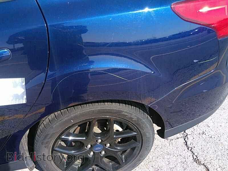 2016 Ford Focus - VIN: 1FADP3F24GL405669 - Photo 13