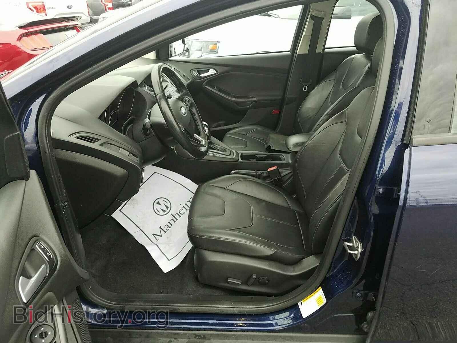 2016 Ford Focus - VIN: 1FADP3F24GL405669 - Photo 3
