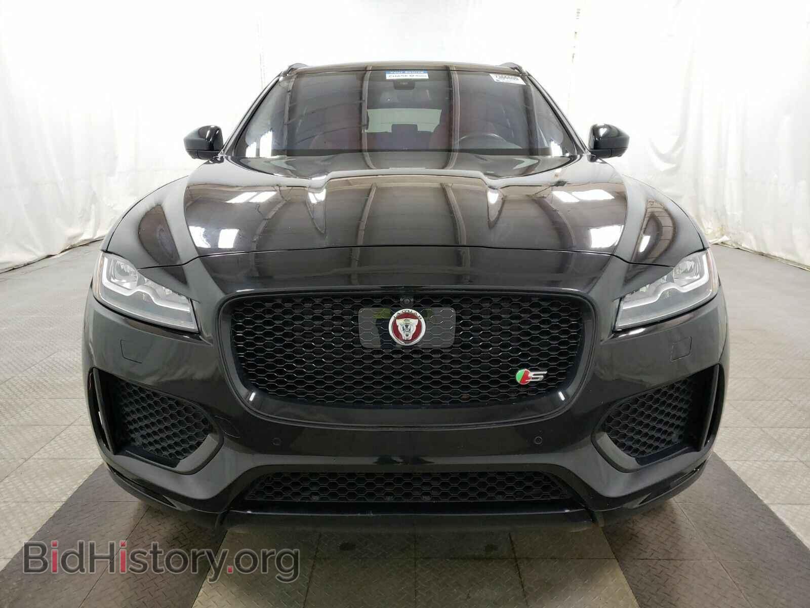 2017 Jaguar F-PACE - VIN: SADCM2BV3HA094701 - Фото 2