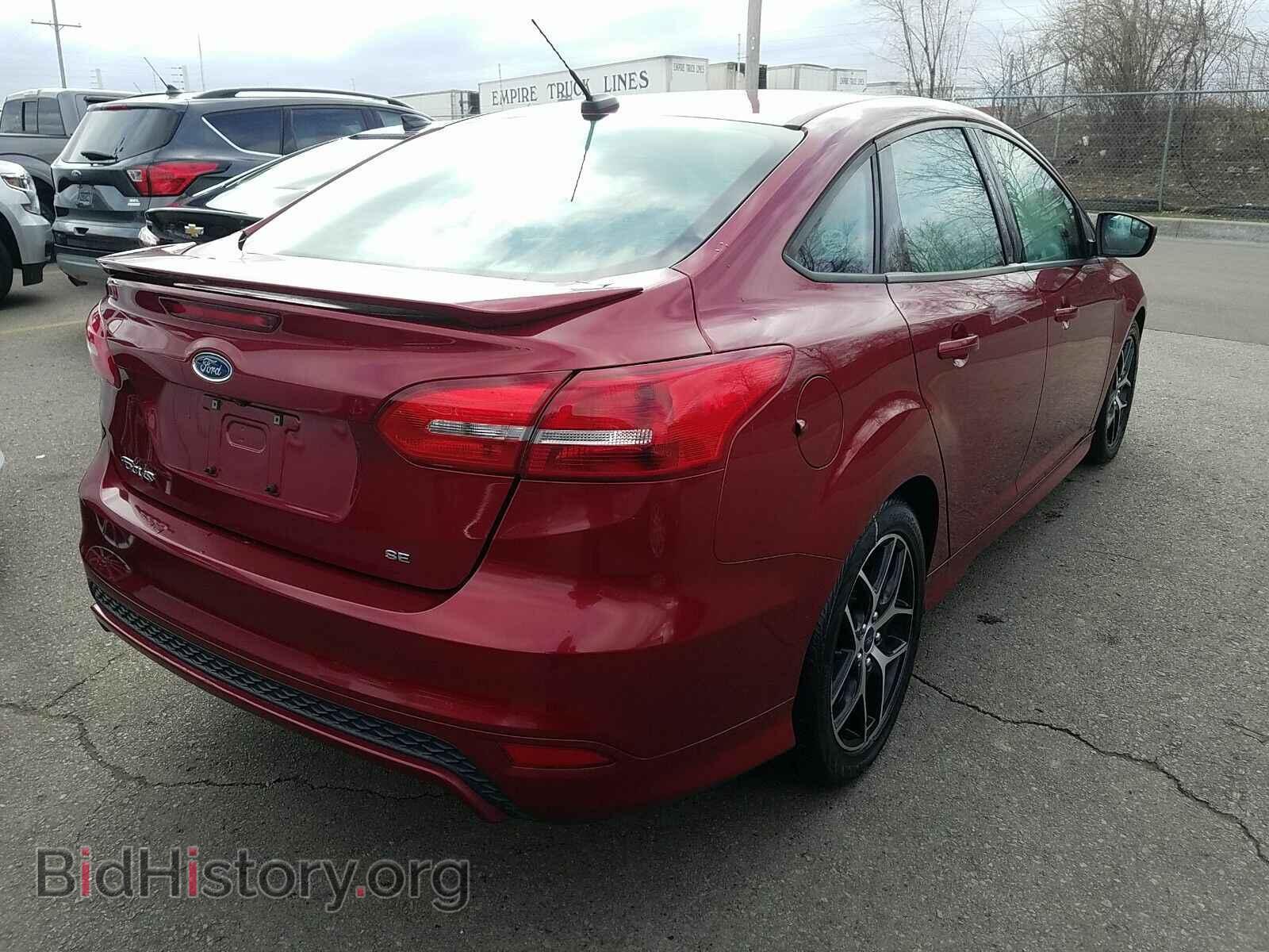 2016 Ford Focus - VIN: 1FADP3F28GL362485 - Фото 2