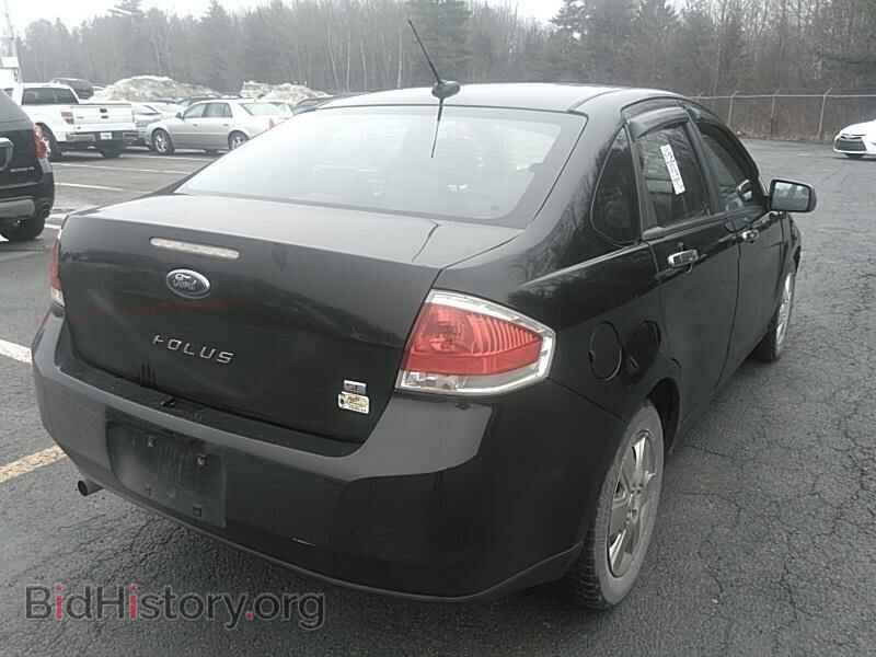 2010 Ford Focus - VIN: 1FAHP3FN6AW194461 - Фото 2
