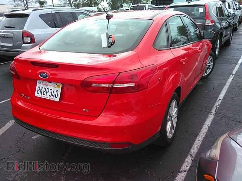 2017 Ford Focus - VIN: 1FADP3F29HL285661 - Фото 2