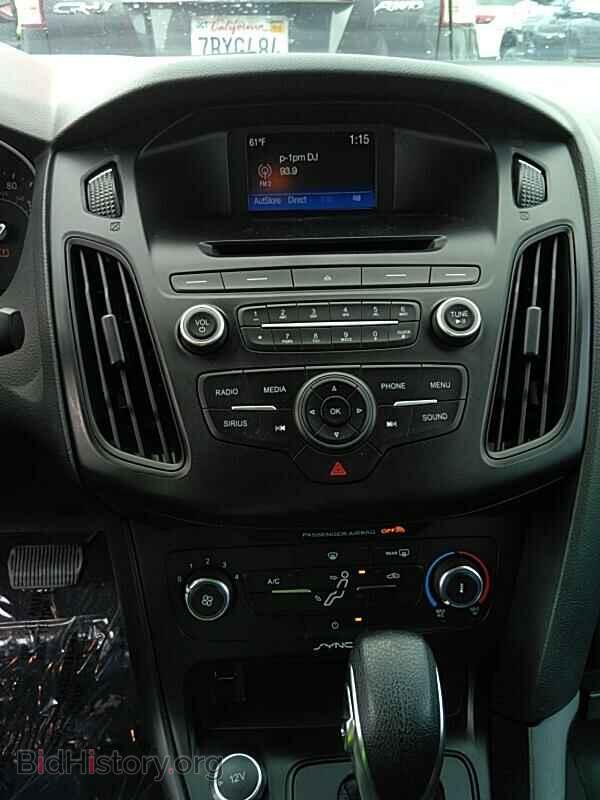 2017 Ford Focus - VIN: 1FADP3F29HL285661 - Фото 4