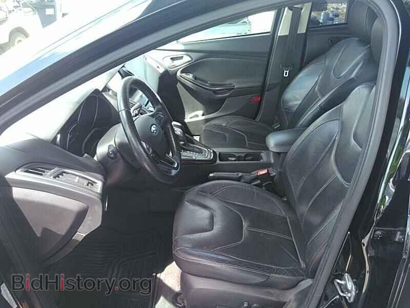 2016 Ford Focus - VIN: 1FADP3J23GL241838 - Photo 3