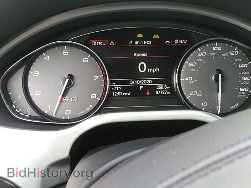 2014 Audi S8 - VIN: WAUD2AFD4EN012347 - Photo 5