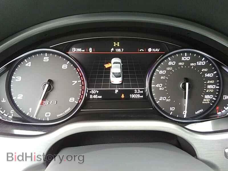 2014 Audi S8 - VIN: WAUD2AFD7EN006669 - Фото 5