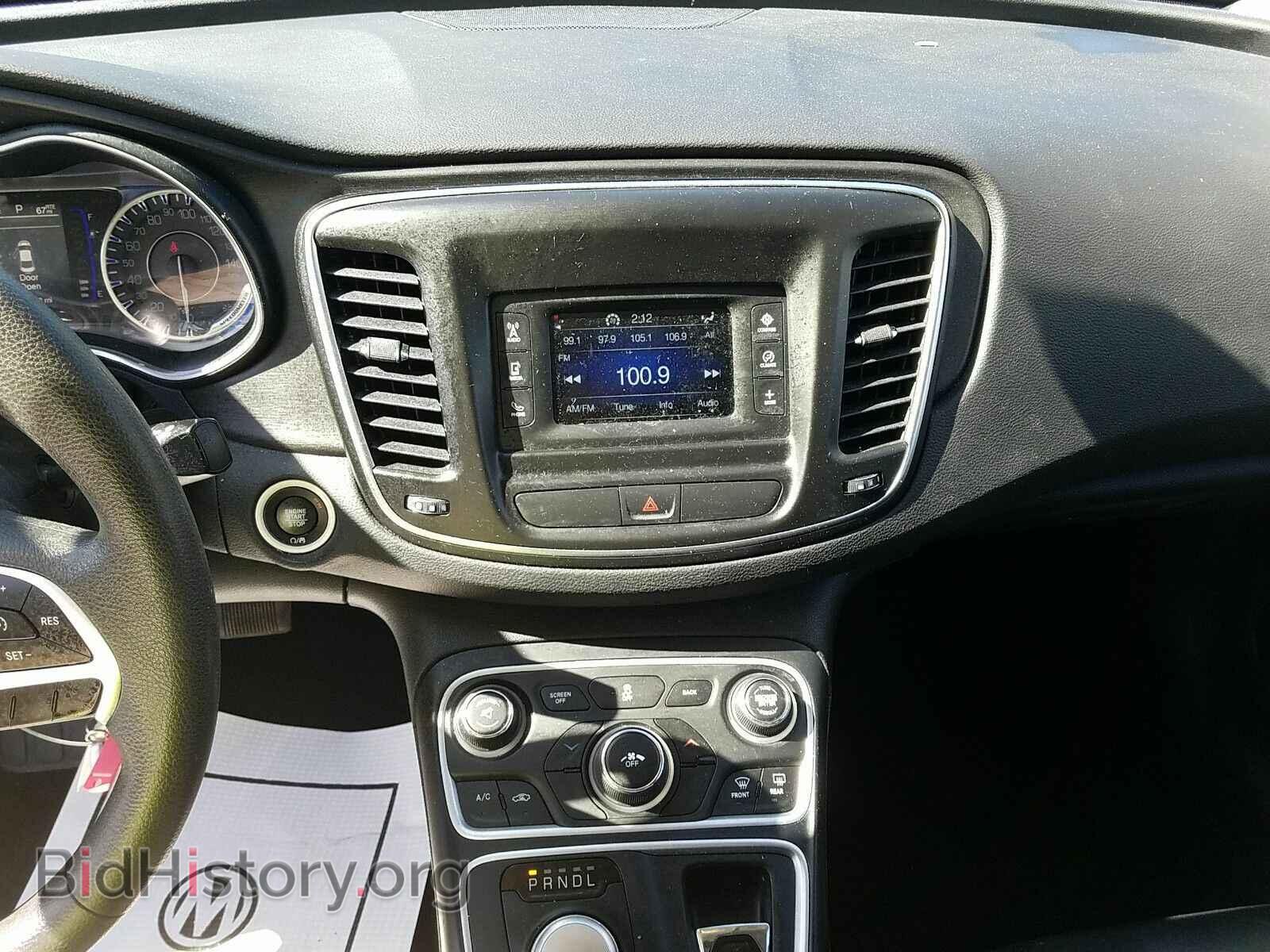 2016 Chrysler 200 - VIN: 1C3CCCAB4GN185614 - Фото 4