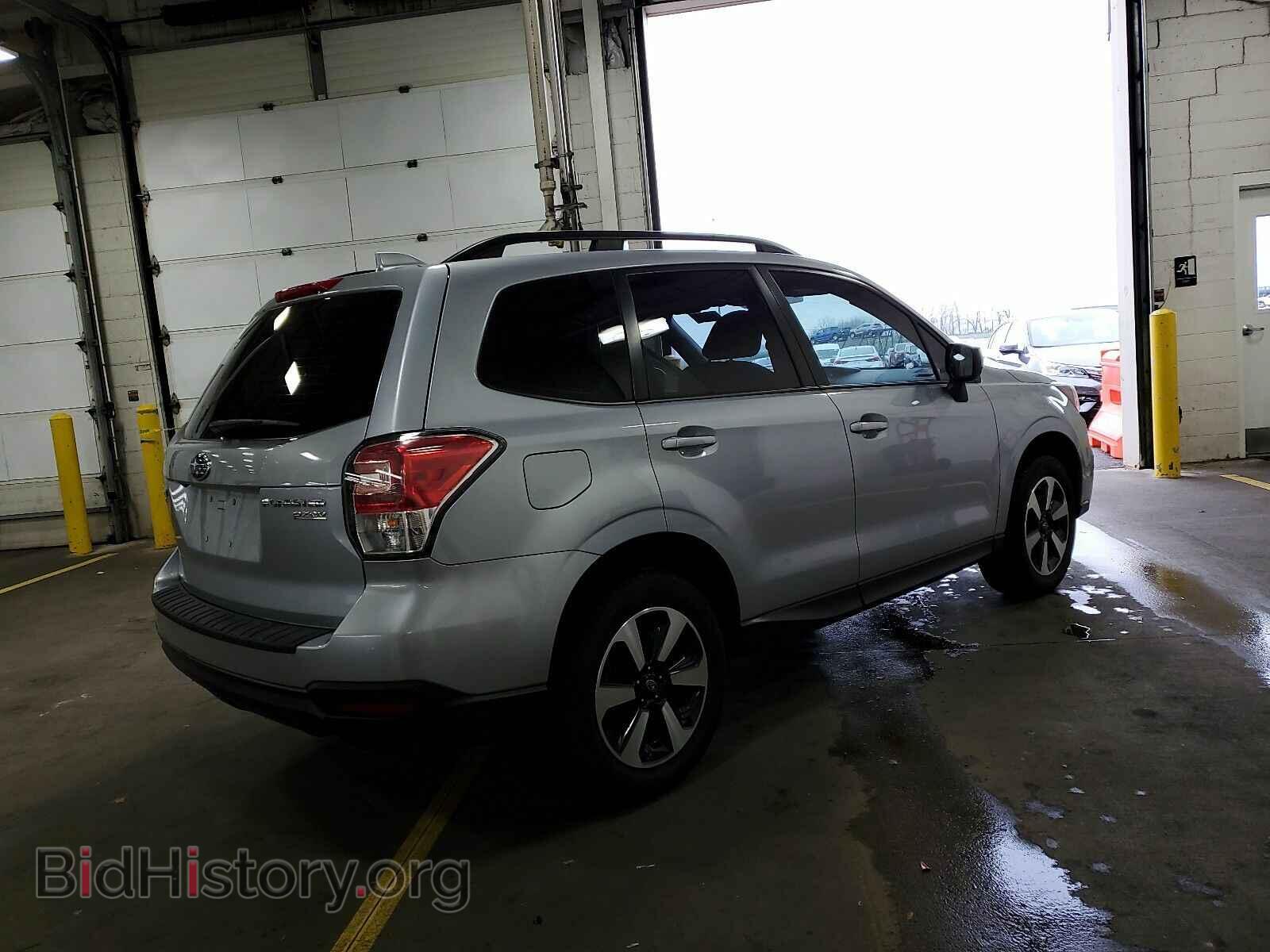 2017 Subaru Forester - VIN: JF2SJABC8HH514437 - Фото 2