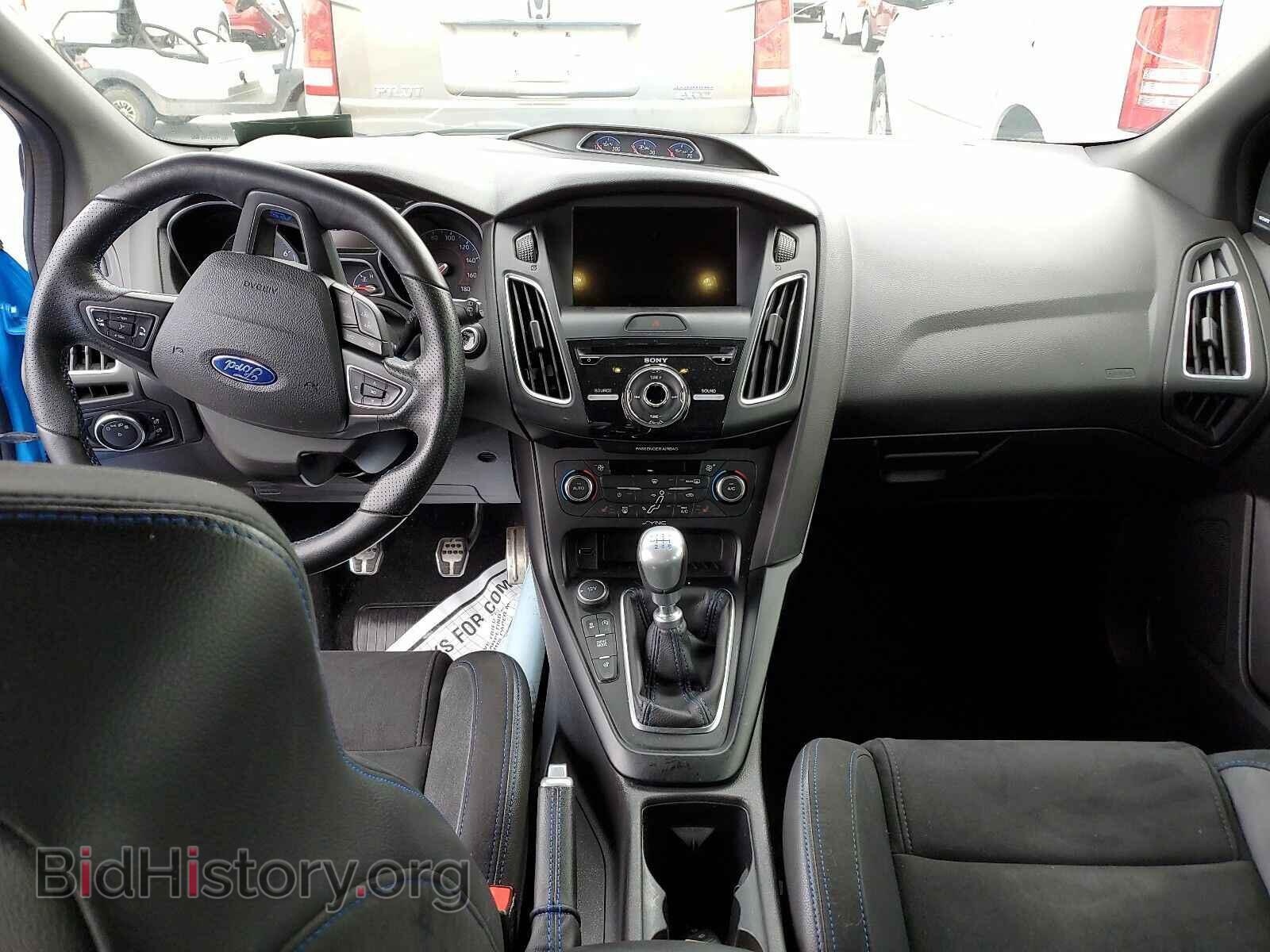 2016 Ford Focus - VIN: WF0DP3TH8G4115932 - Photo 4