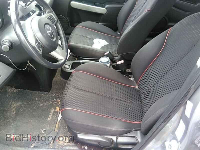 2012 Mazda Mazda2 - VIN: JM1DE1LY0C0141987 - Фото 3