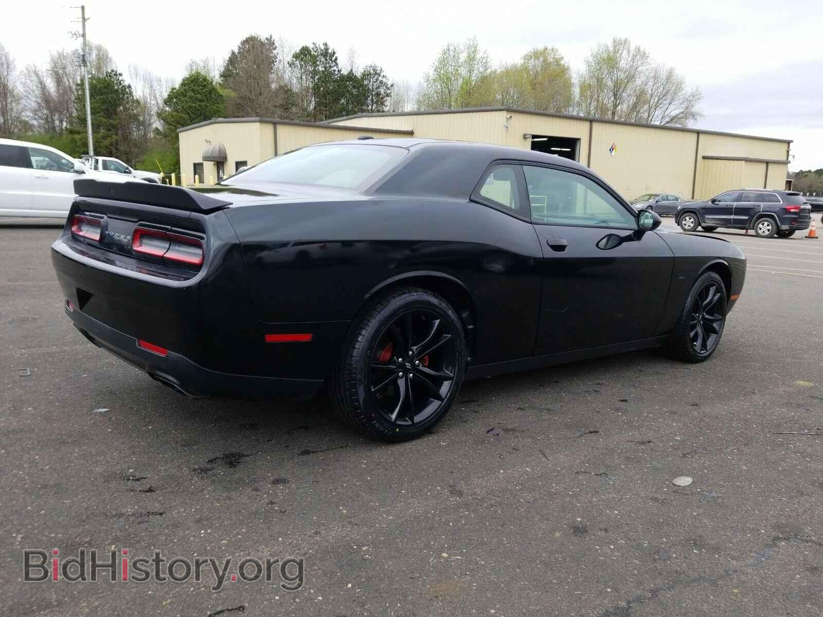 2018 Dodge Challenger - VIN: 2C3CDZBT4JH112072 - Фото 2