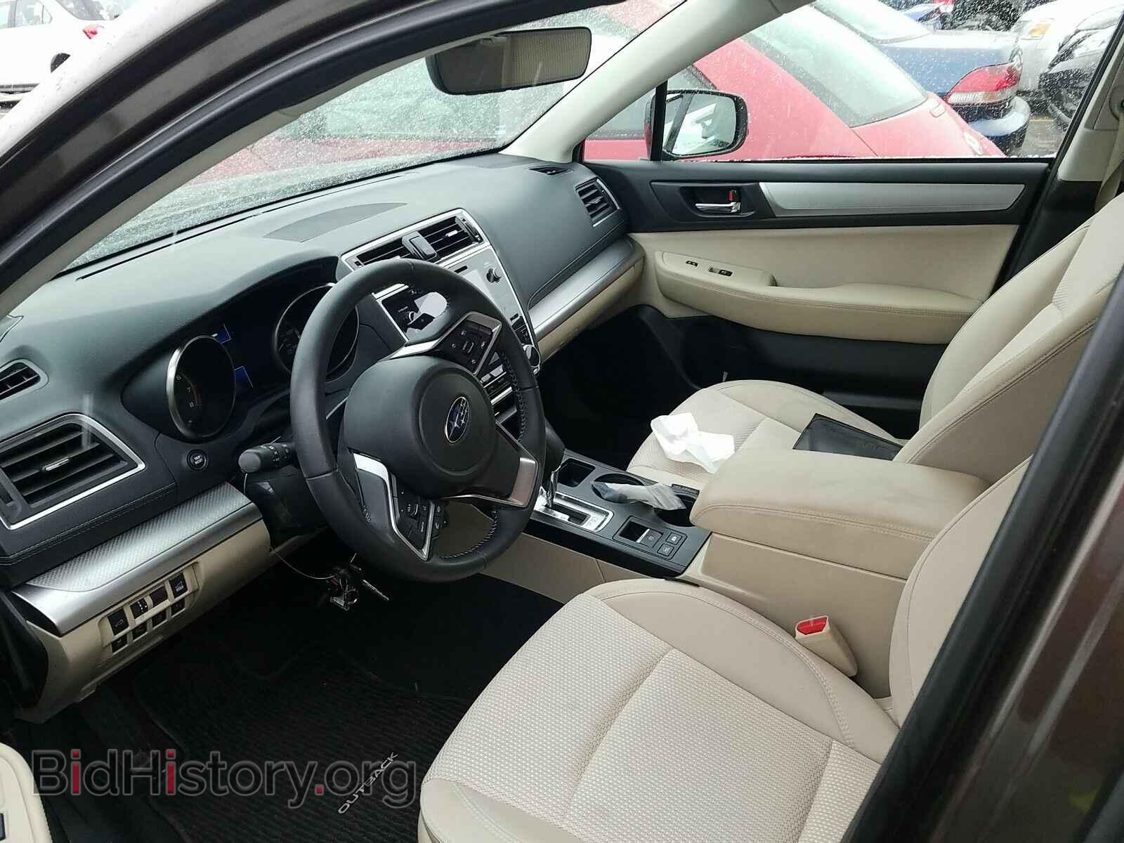 2019 Subaru Outback - VIN: 4S4BSAFC4K3372612 - Фото 3