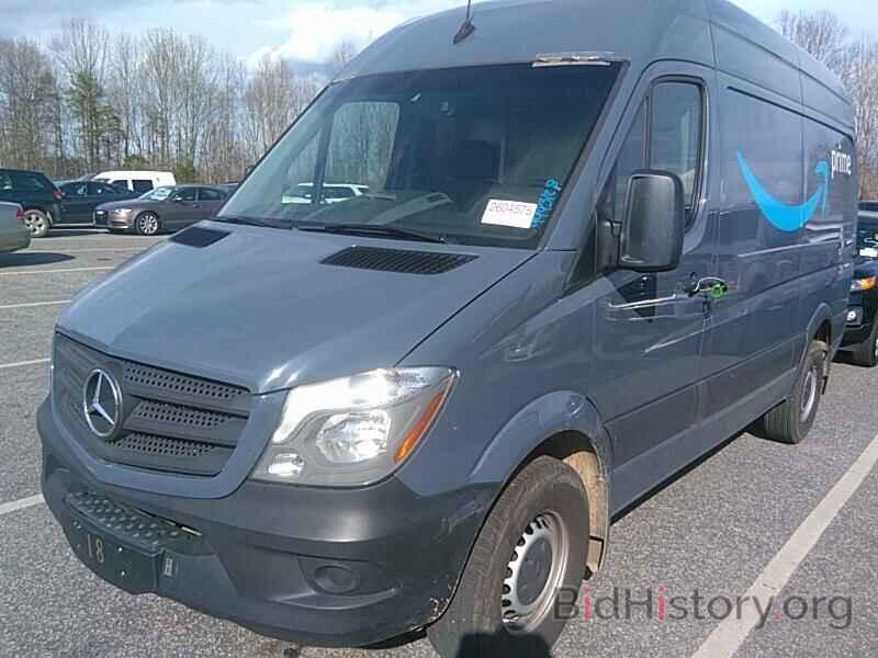 Photo WD3PE7CDXJP644065 - Mercedes-Benz Sprinter Cargo Van 2018