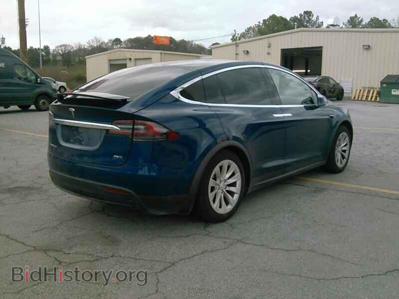 2018 Tesla Model X - VIN: 5YJXCAE21JF092650 - Фото 2