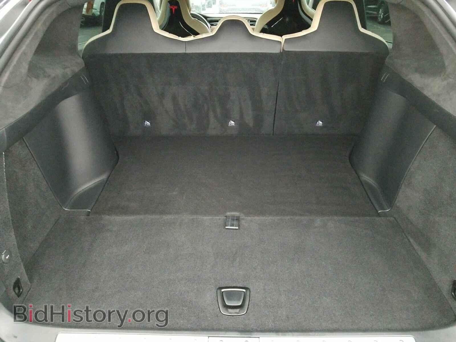 2017 Tesla Model X - VIN: 5YJXCDE20HF035237 - Photo 7