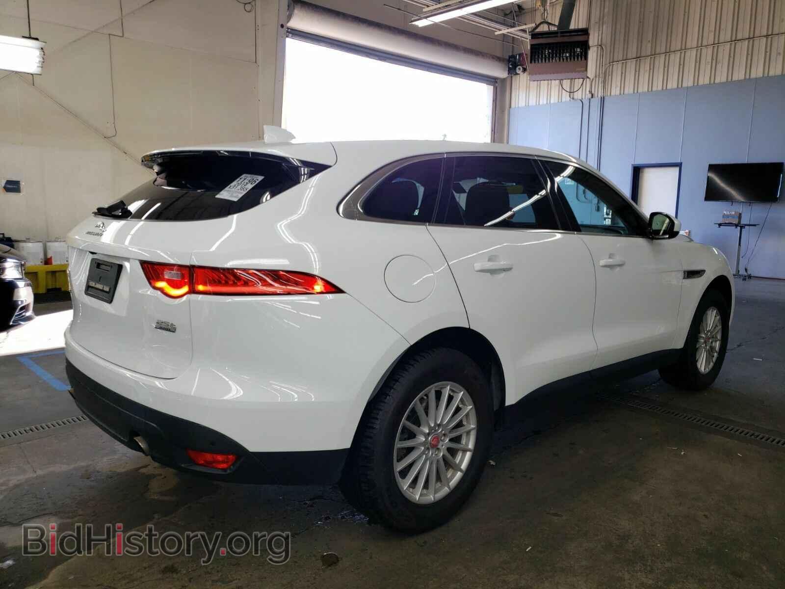 2019 Jaguar F-PACE - VIN: SADCS2FX9KA392002 - Фото 2