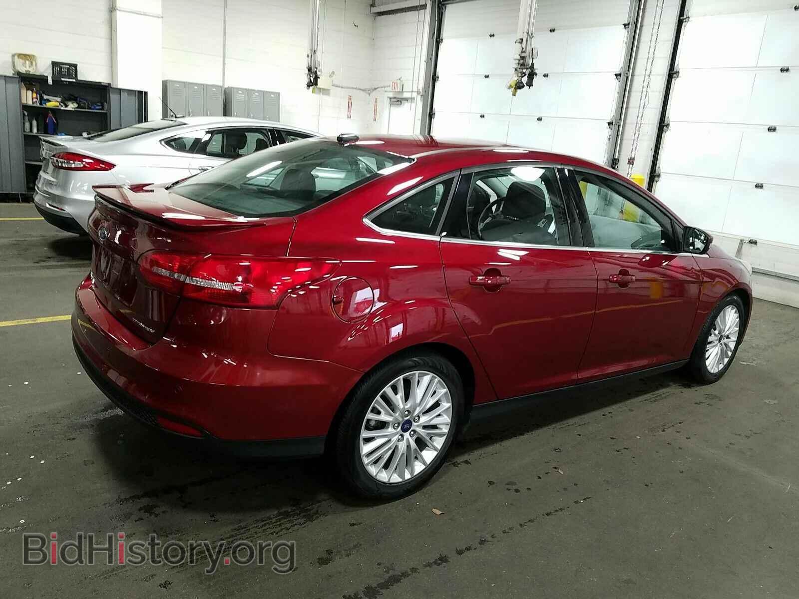 2017 Ford Focus - VIN: 1FADP3J26HL220841 - Фото 2