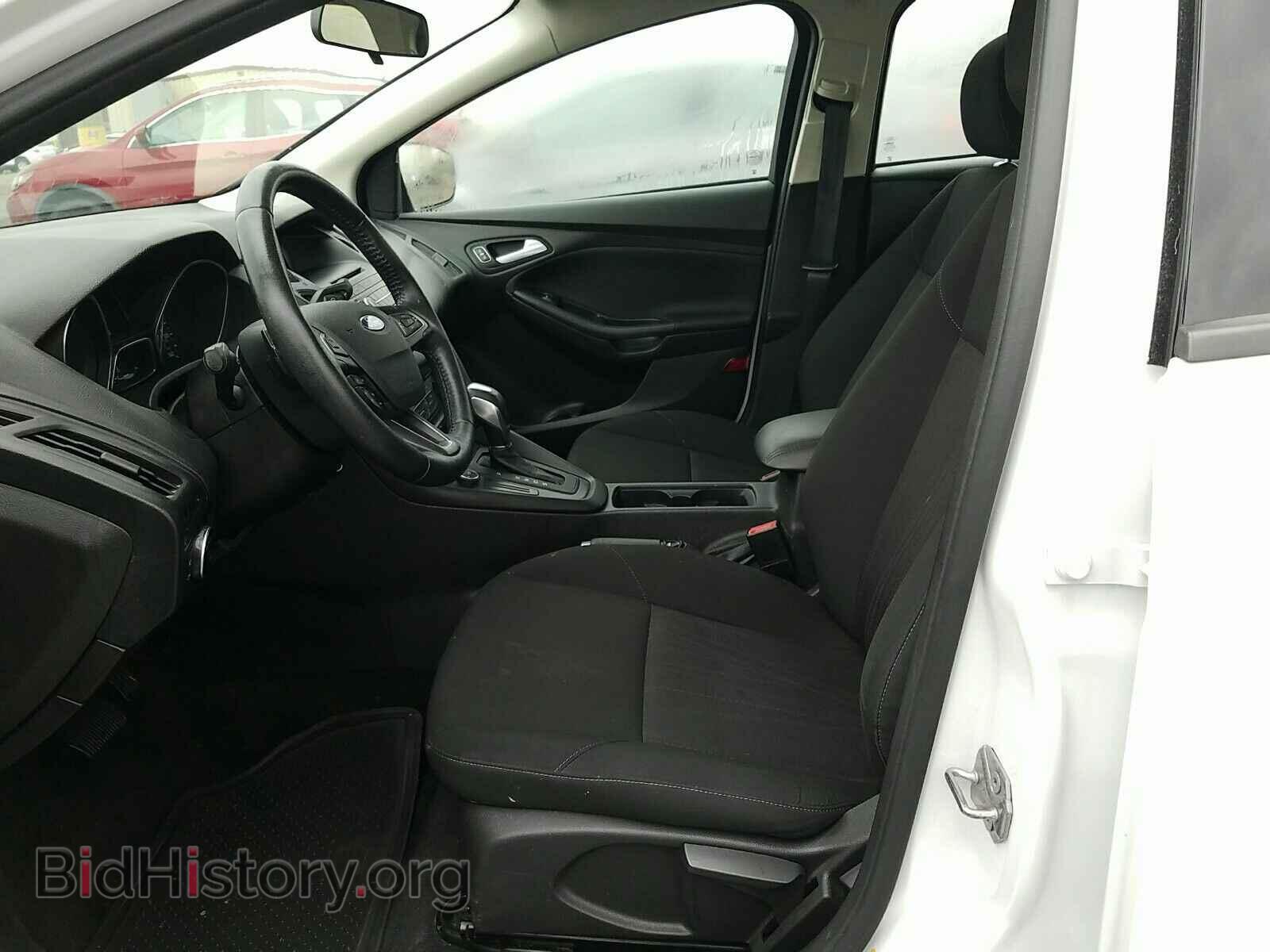 2015 Ford Focus - VIN: 1FADP3F27FL313034 - Photo 3