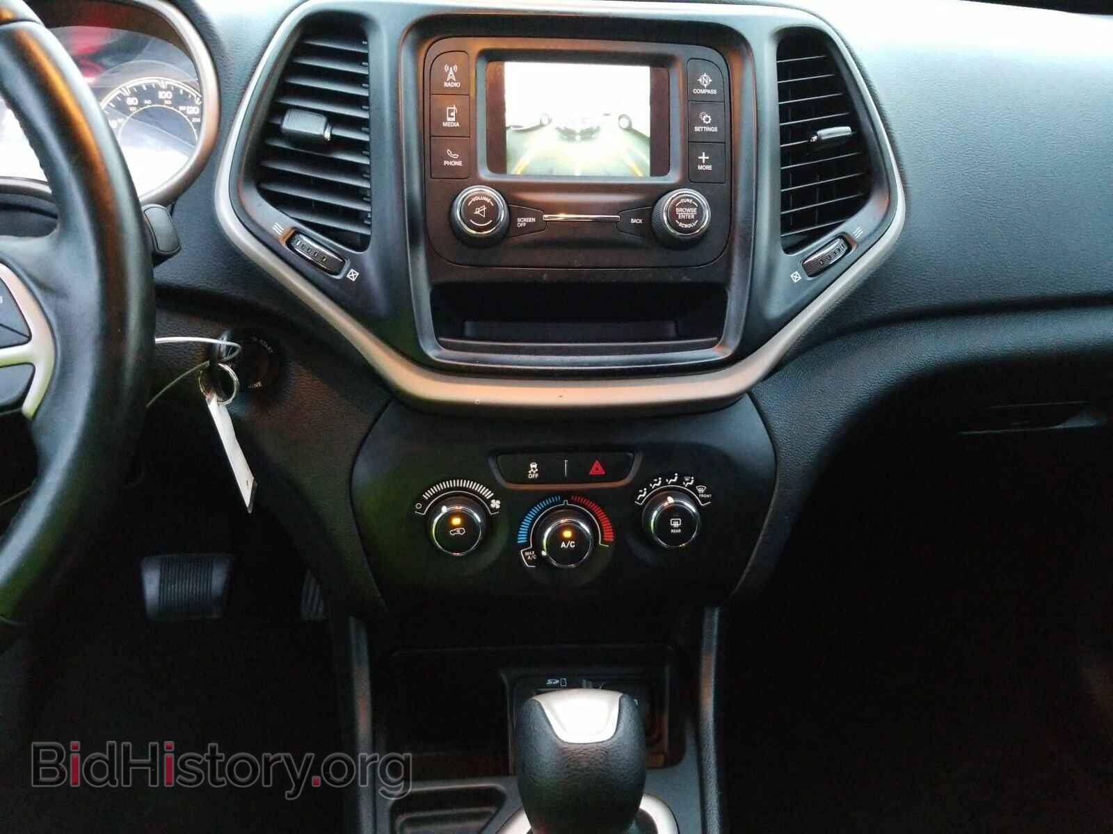 2018 Jeep Cherokee - VIN: 1C4PJLCBXJD544252 - Фото 4