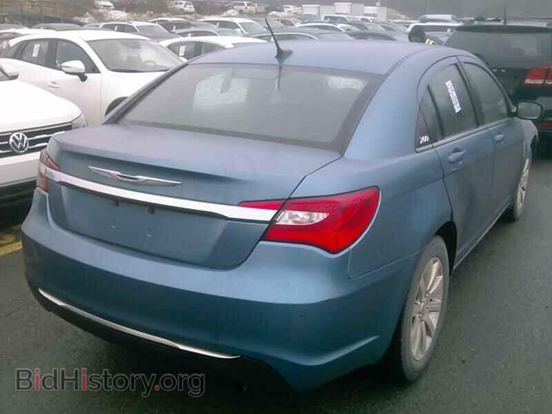 2011 Chrysler 200 - VIN: 1C3BC4FB1BN617529 - Фото 2