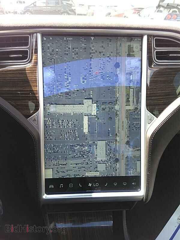 2015 Tesla Model S - VIN: 5YJSA1S26FF094454 - Photo 4