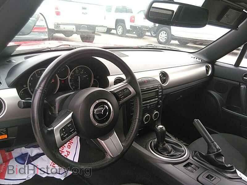 2012 Mazda MX-5 Miata - VIN: JM1NC2LF6C0221373 - Фото 4