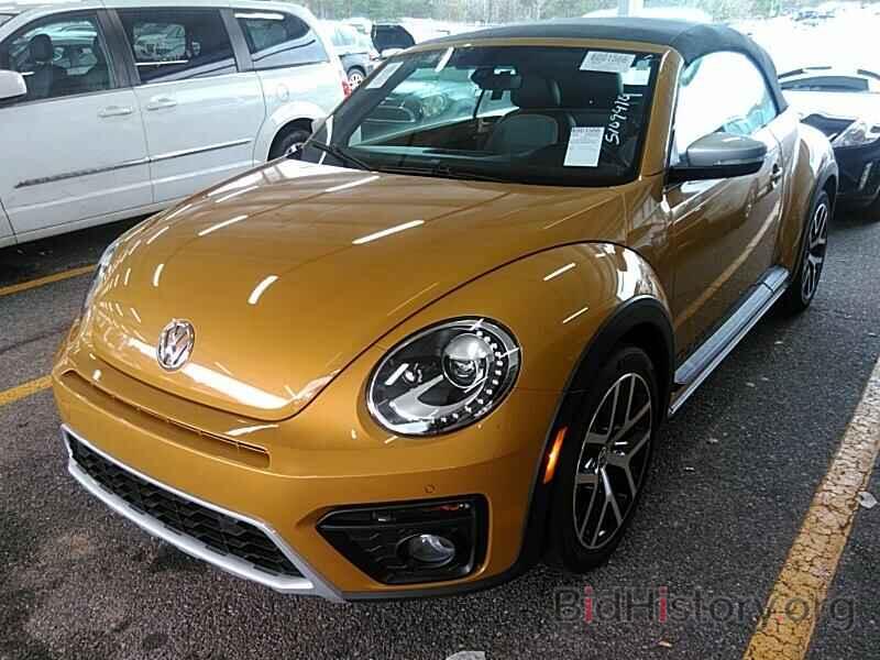 Photo 3VWT17AT9HM814018 - Volkswagen Beetle Convertible 2017