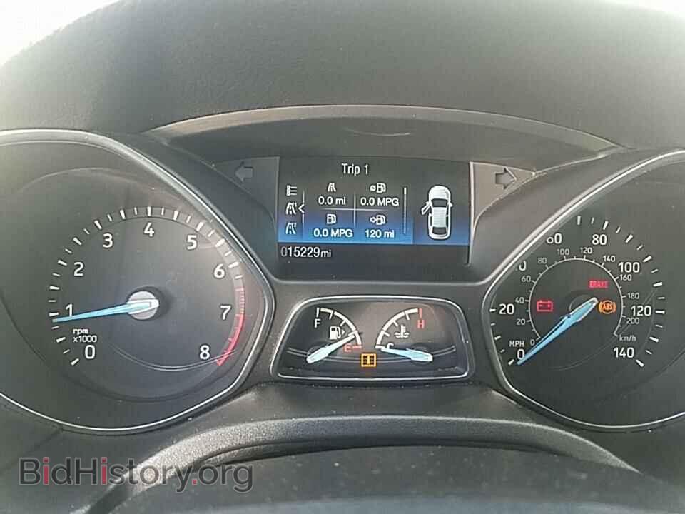 2018 Ford Focus - VIN: 1FADP3E2XJL249369 - Фото 5