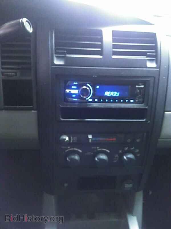 2008 Dodge Durango - VIN: 1D8HD38K08F100317 - Photo 4