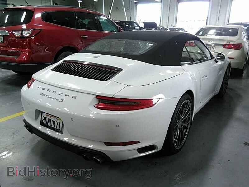 2017 Porsche 911 - VIN: WP0CB2A93HS155514 - Фото 2