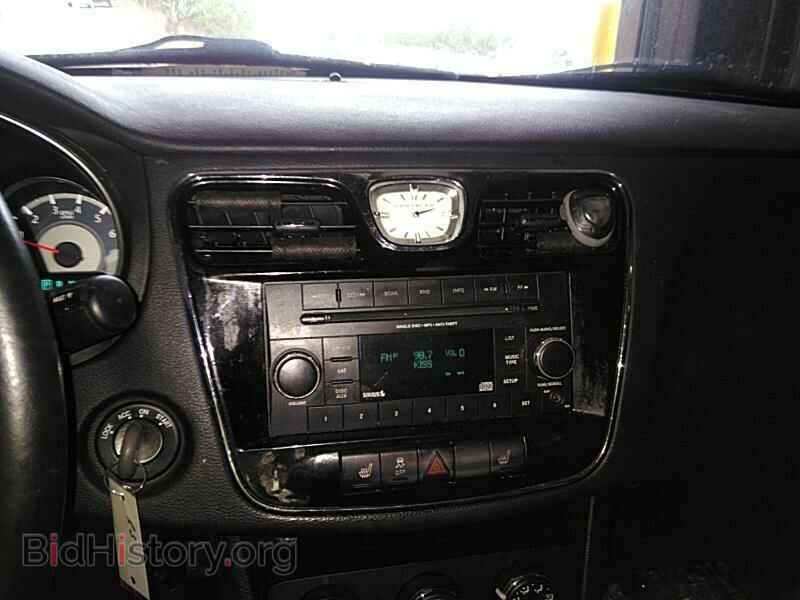 2014 Chrysler 200 - VIN: 1C3CCBCG2EN185515 - Фото 4
