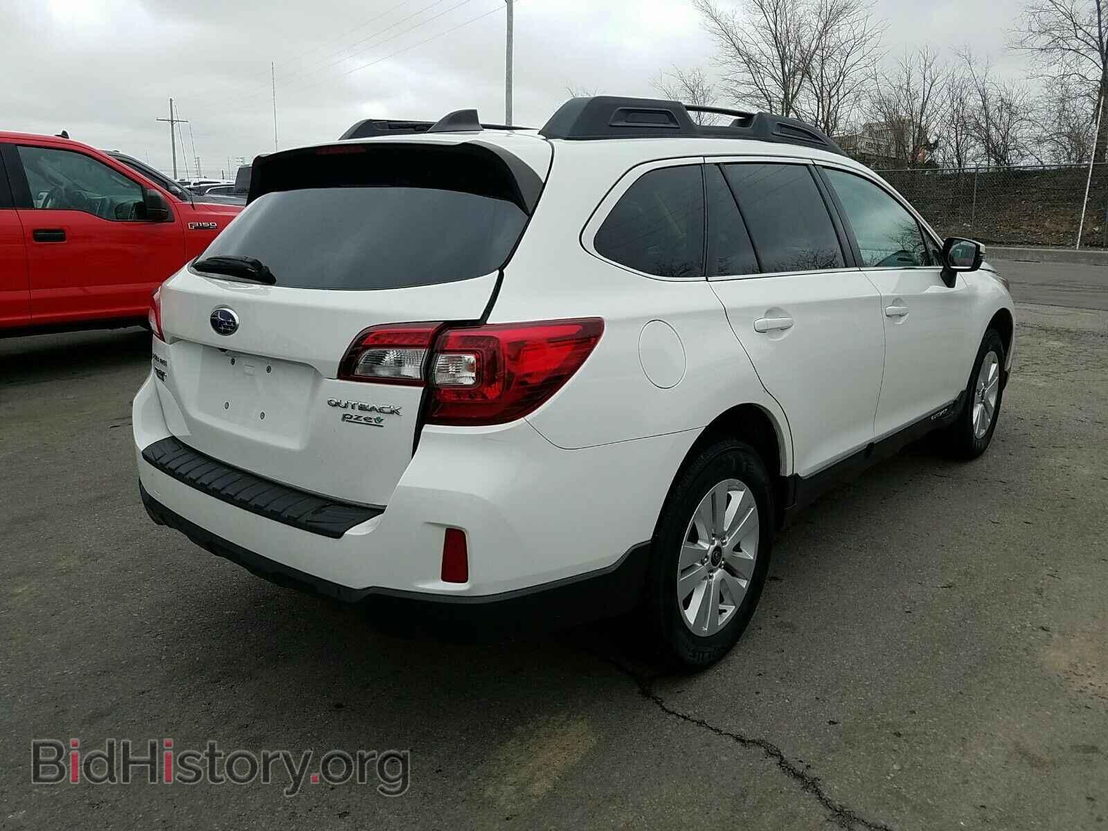 2017 Subaru Outback - VIN: 4S4BSAFC6H3317412 - Фото 2