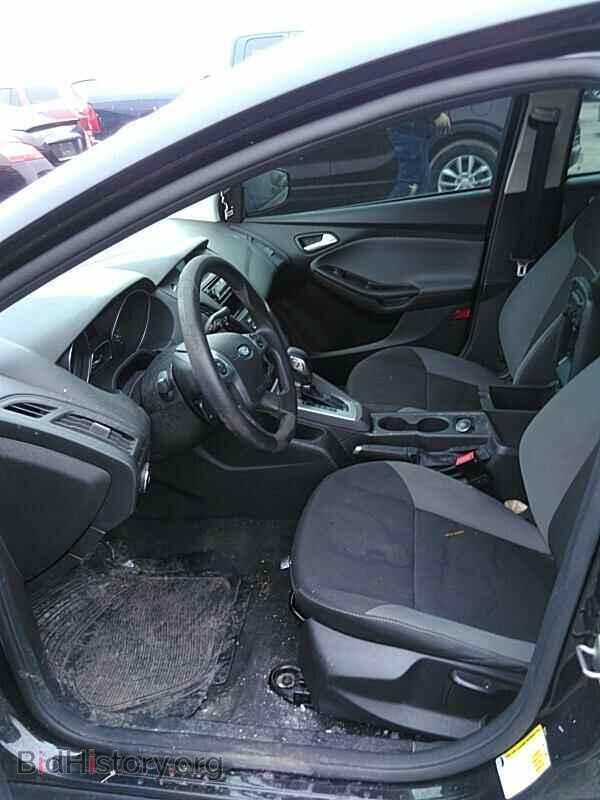 2014 Ford Focus - VIN: 1FADP3F26EL217295 - Фото 3