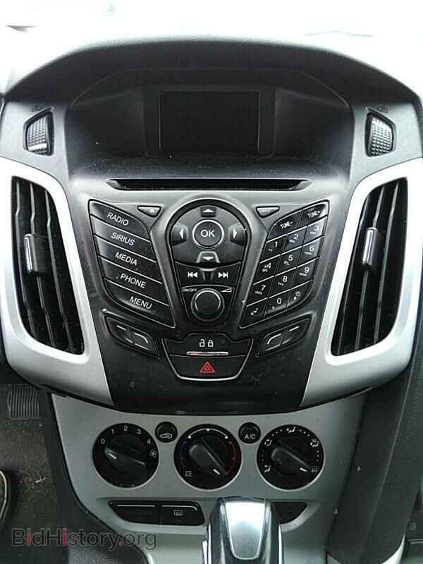 2013 Ford Focus - VIN: 1FADP3F26DL265409 - Фото 4