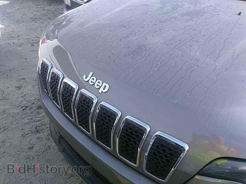 2019 Jeep Cherokee - VIN: 1C4PJLCB2KD242598 - Фото 8