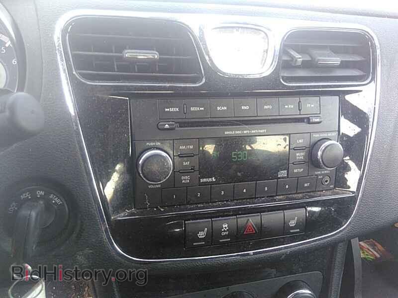 2013 Chrysler 200 - VIN: 1C3CCBBB4DN580820 - Фото 4
