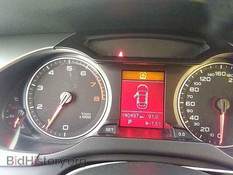 2011 Audi A4 - VIN: WAUFFCFL4BN034571 - Фото 5
