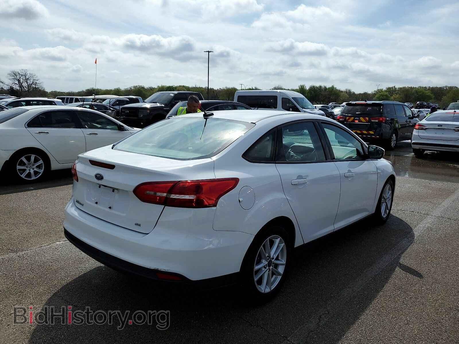 2017 Ford Focus - VIN: 1FADP3F28HL204553 - Фото 2