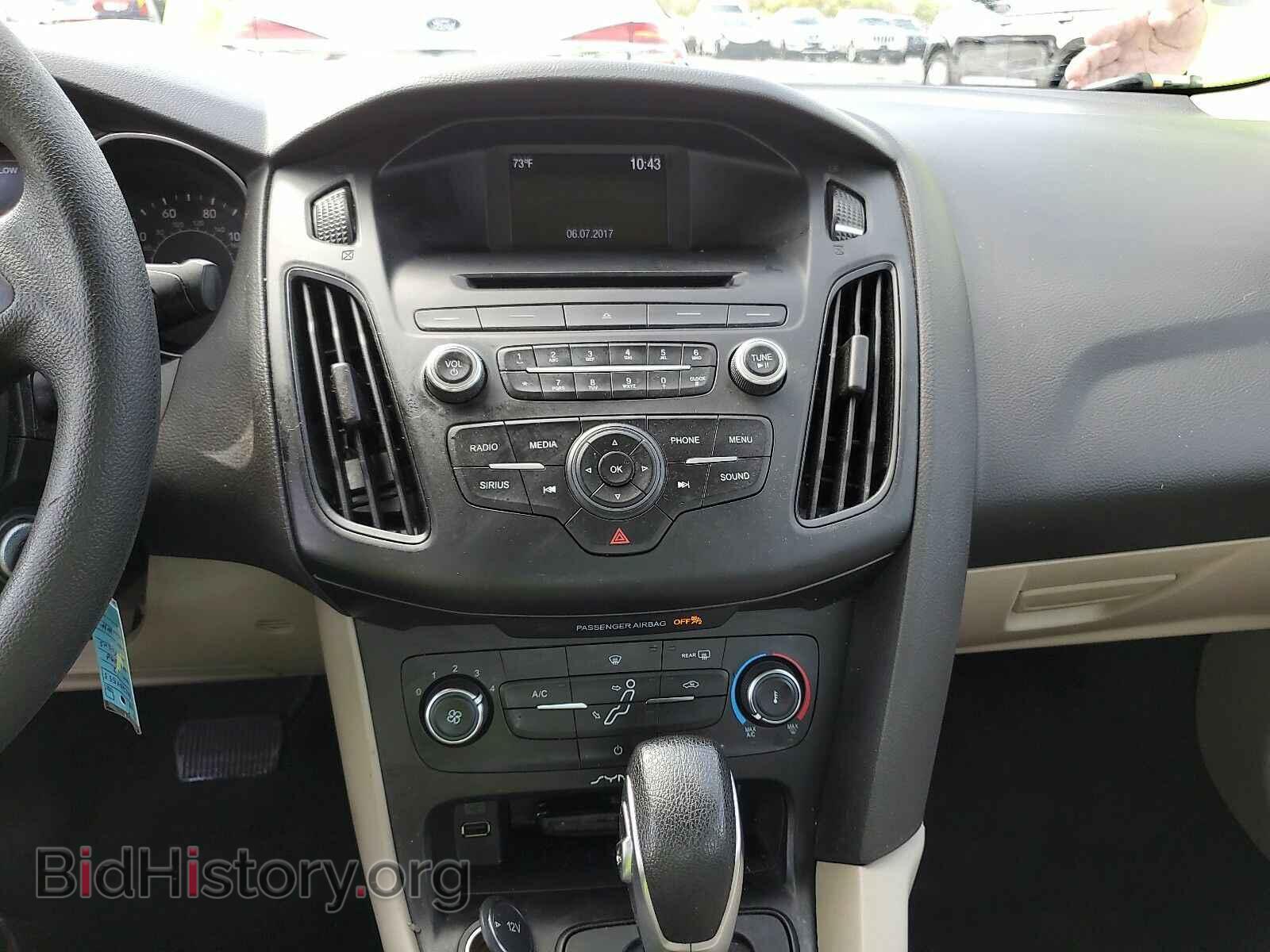 2017 Ford Focus - VIN: 1FADP3F28HL204553 - Фото 4