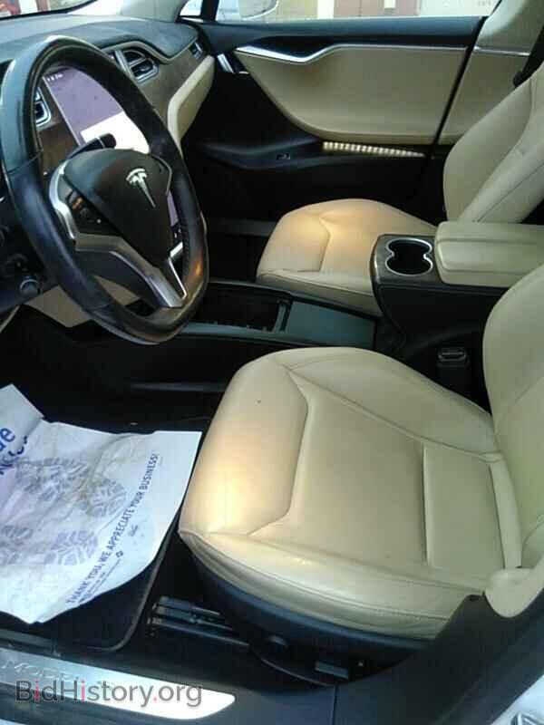 2016 Tesla Model S - VIN: 5YJSA1E29GF171444 - Фото 3