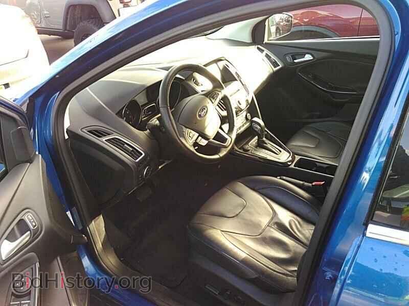 2018 Ford Focus - VIN: 1FADP3N22JL314277 - Фото 3