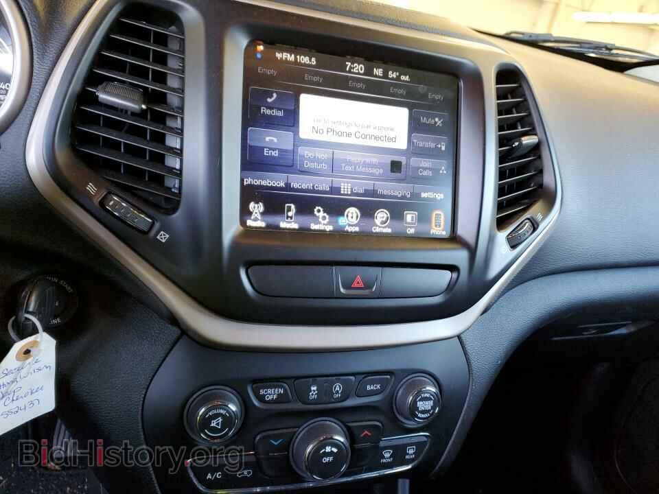 2017 Jeep Cherokee - VIN: 1C4PJMCS1HW552437 - Фото 4