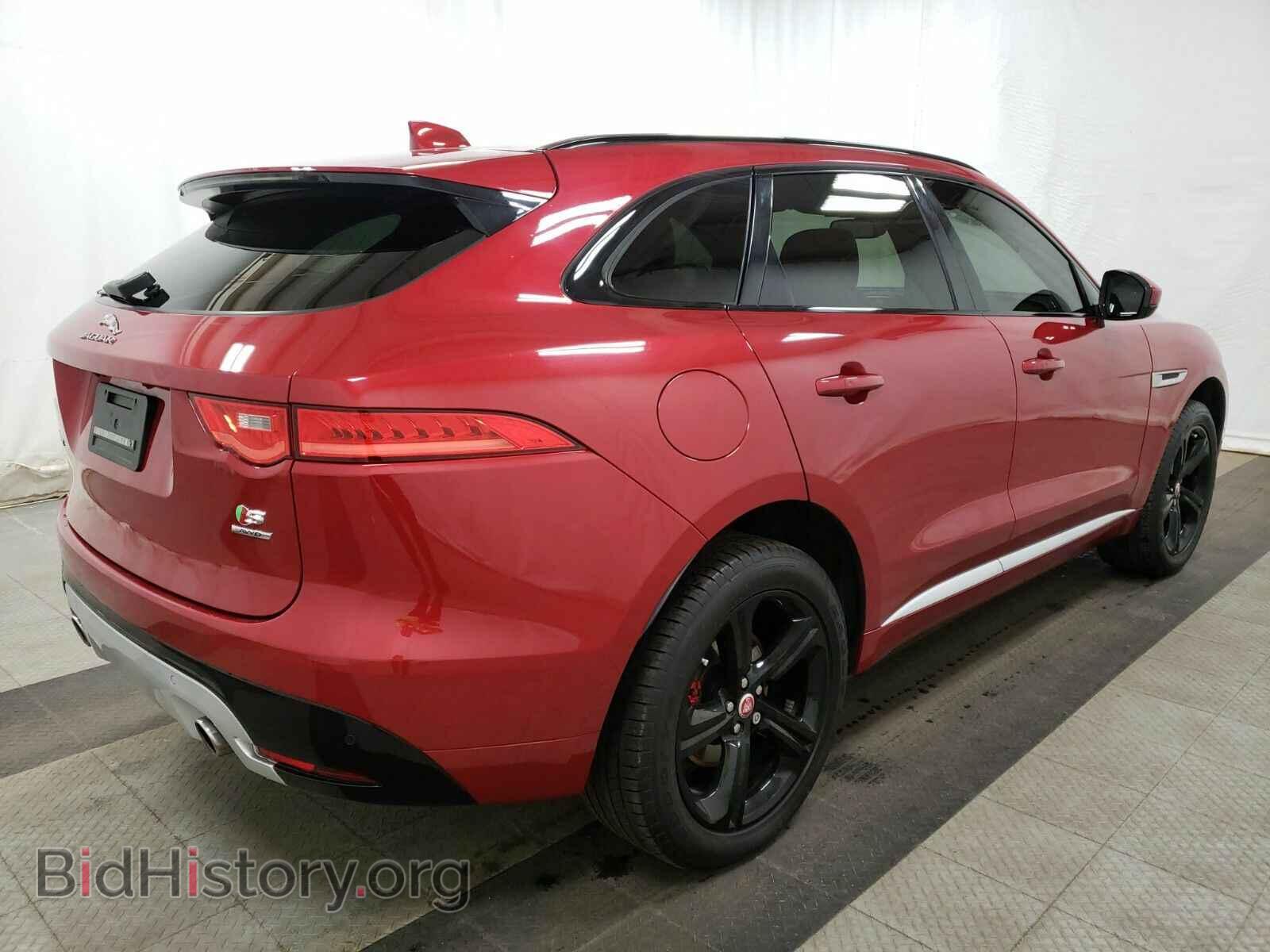 2017 Jaguar F-PACE - VIN: SADCM2BV4HA881656 - Фото 4